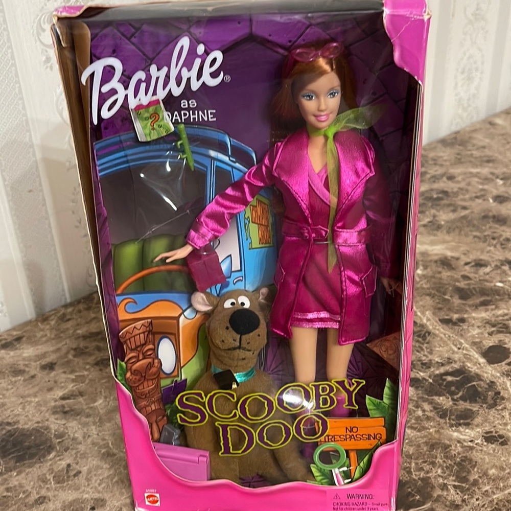 Barbie as Daphne Scooby doo